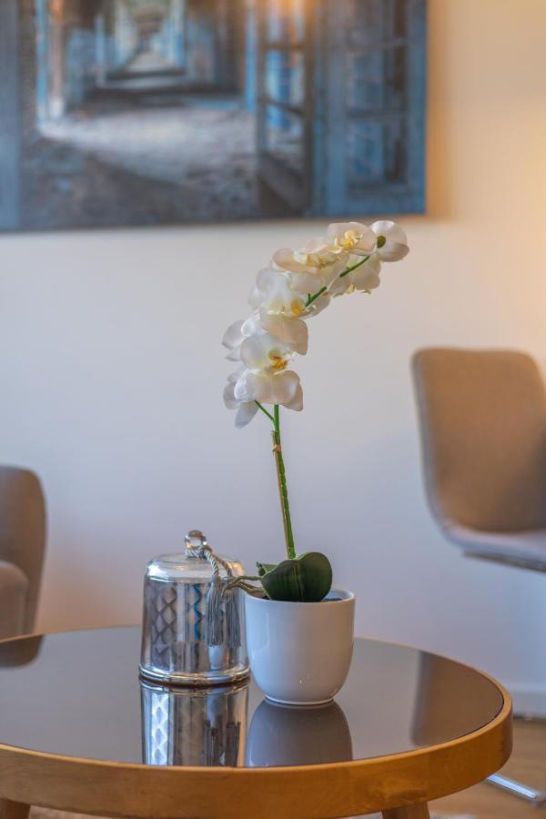 Sweethome - Business Apartment Mit Kuche Und Balkon München Buitenkant foto